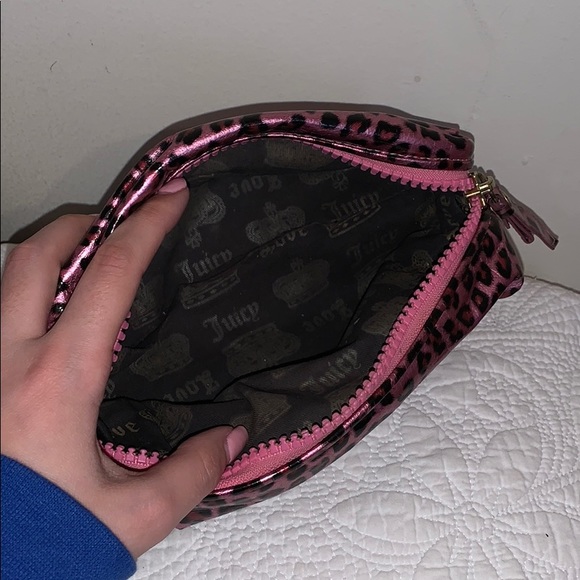 Juicy Couture cheetah print makeup bag - Picture 2 of 2